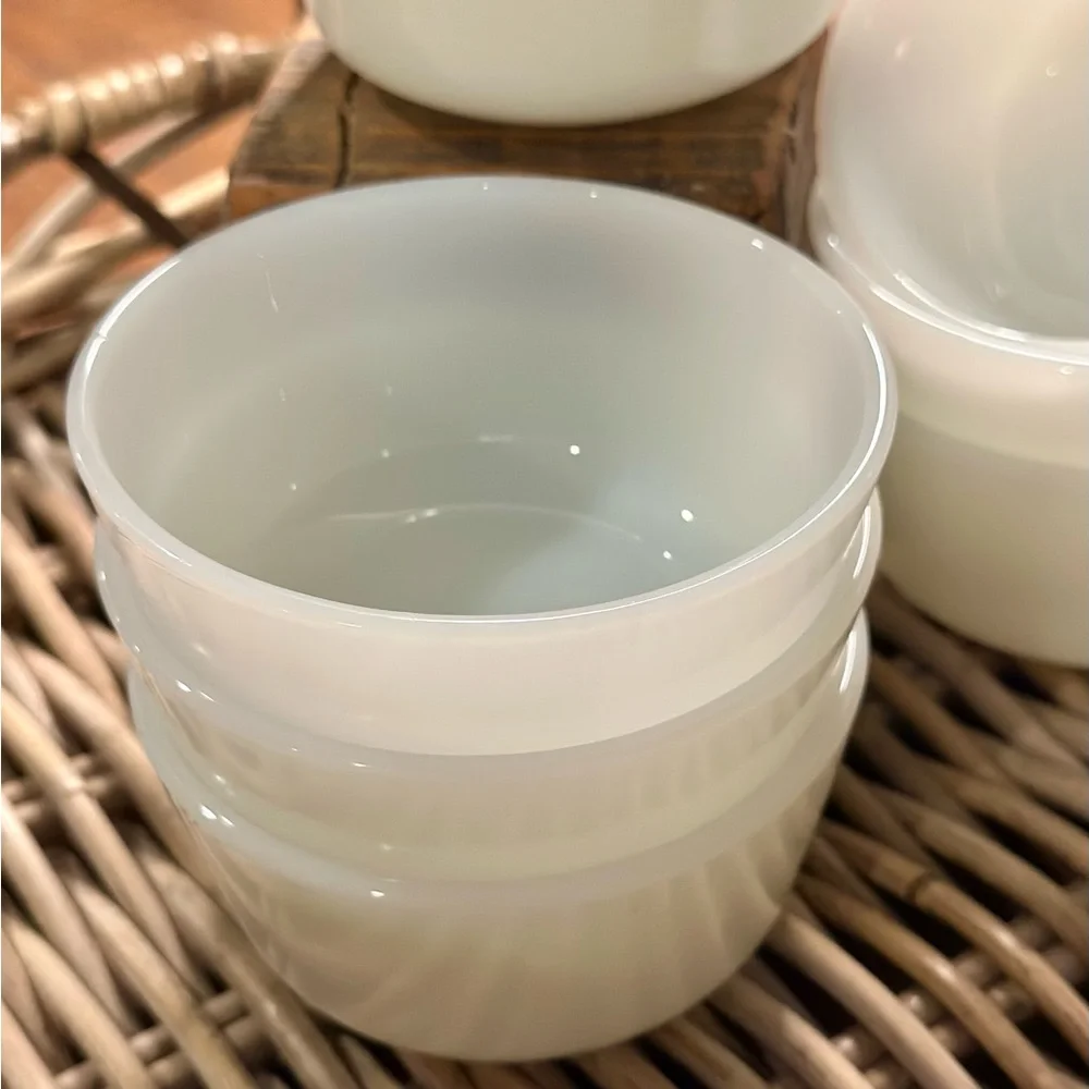 Anchor Hocking Set of Fire King Milk Glass Oven Proof Custard Cups or Ramekins - Picture 2 of 9